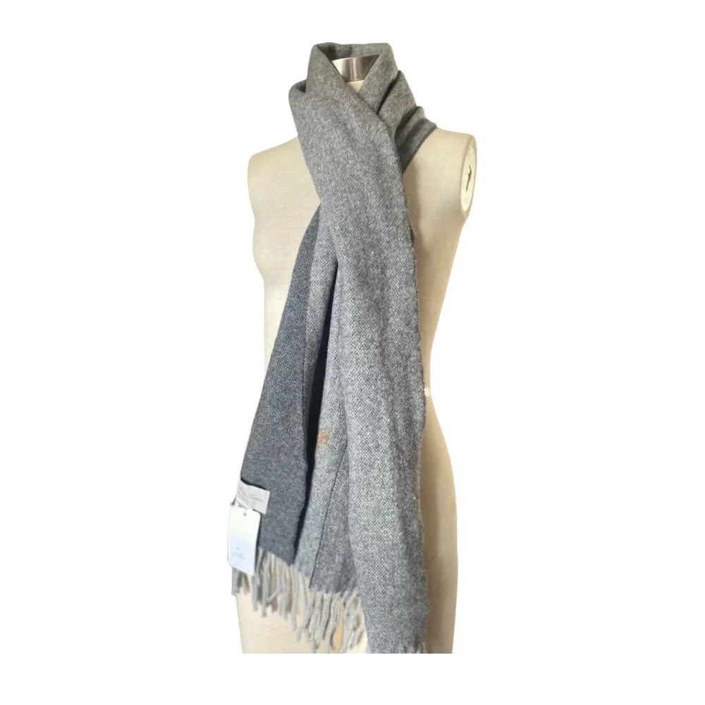 ITALIAN WOOLEN TREASURES 100% cashmere scarf Tan with fringe made in ITALY NWT